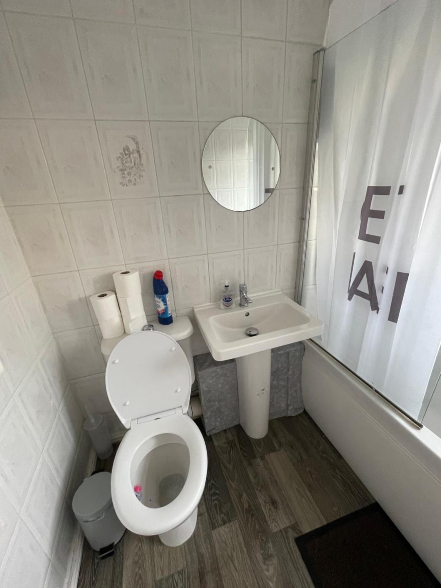 Holiday Home Cardiff City Sleeps 7 Exterior photo